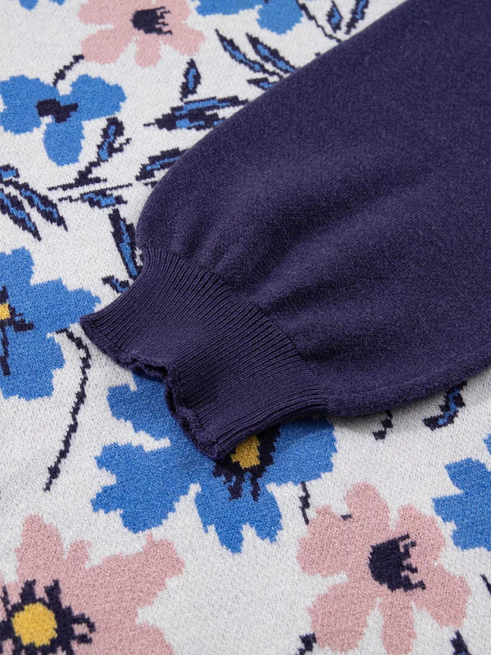 Floral Panel Colorblock Sleeve Patchwork Sweater, image 2