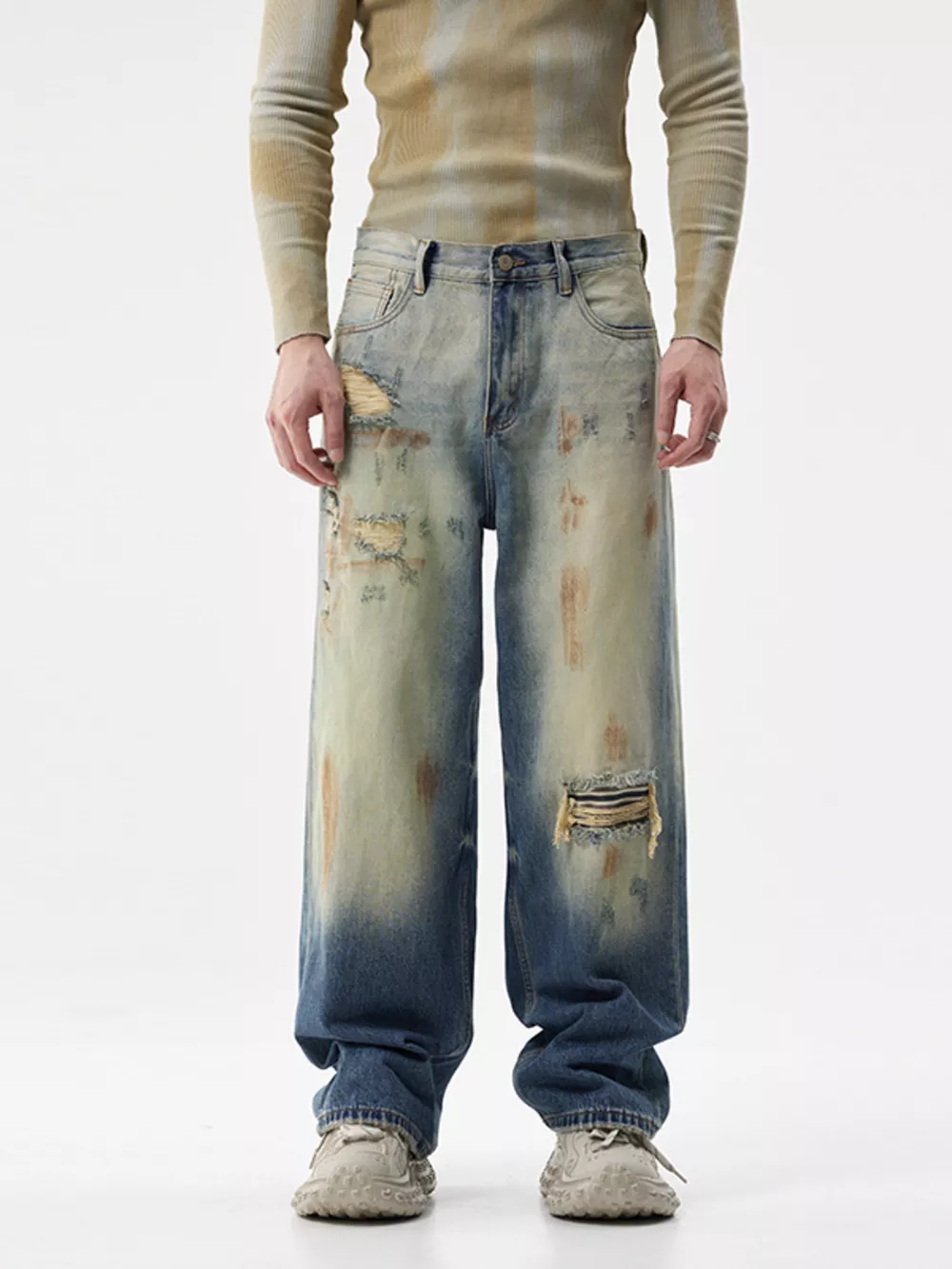 Men's Distressed Wide-Leg Jeans