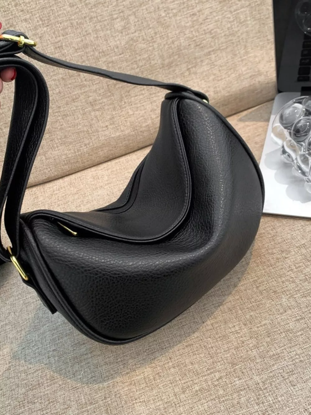 Elegant Leather Crescent Crossbody Bag