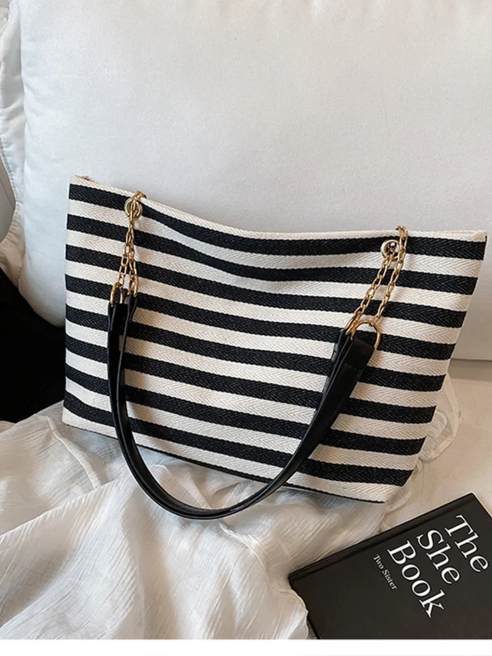 Striped Shoulder Bag with Chain Detail, image 2