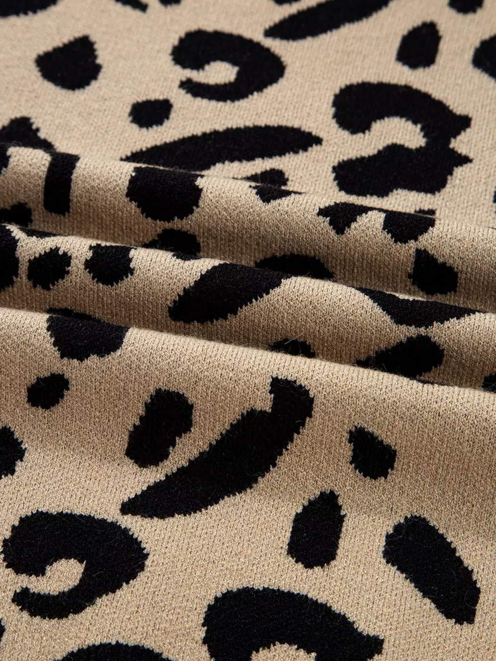 Leopard Pattern Lace Ribbed Detail Button Cuffed Sweater, image 2