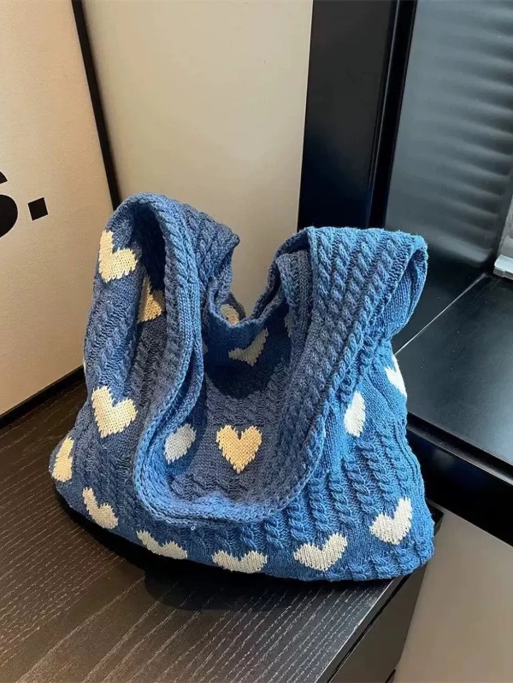 Heart Pattern Knitted Handbag, image 5