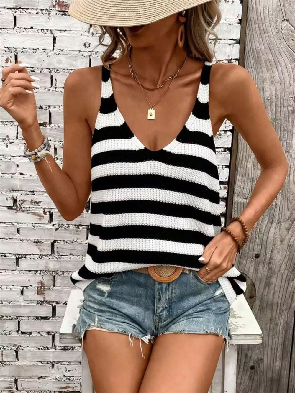 Striped V-Neck Tank, image 5