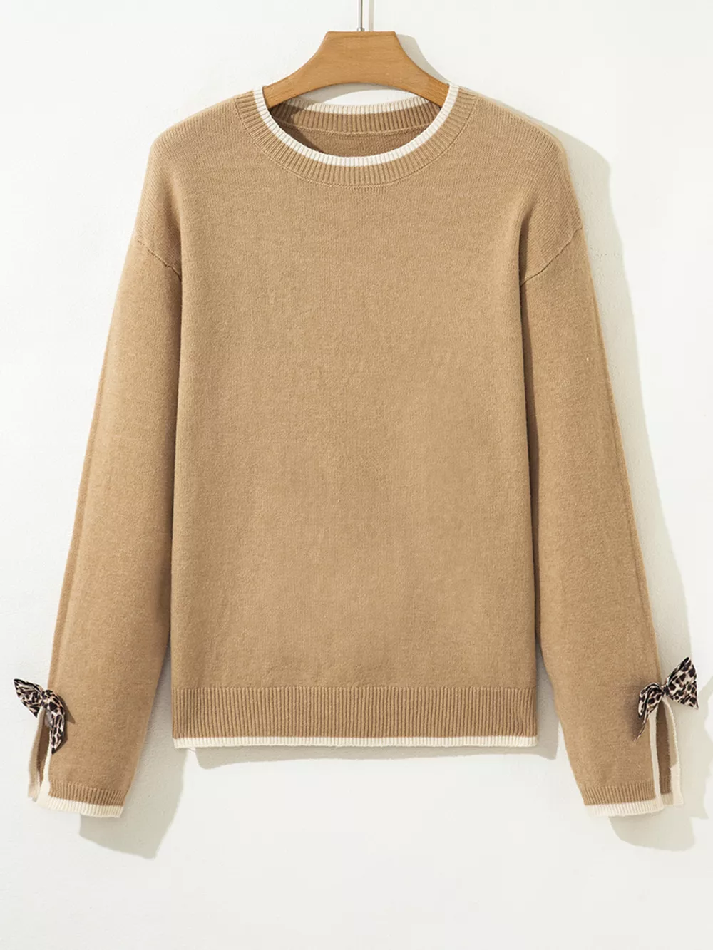 Leopard Bow Decor Split Cuff Contrast Trim Sweater, image 3