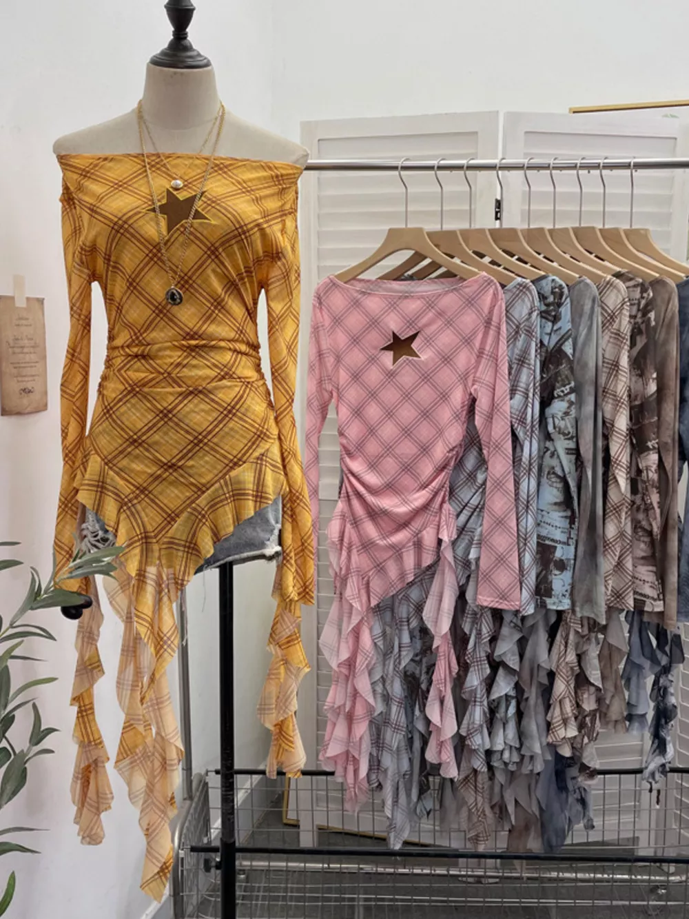 Off-Shoulder Ruffle Hem Top, image 2