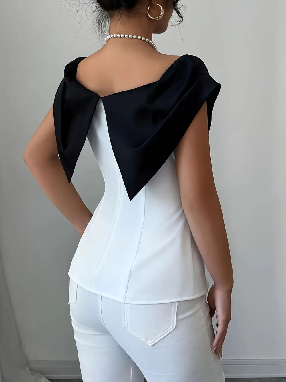 Slit Contrast Cap Sleeve Blouse, image 3
