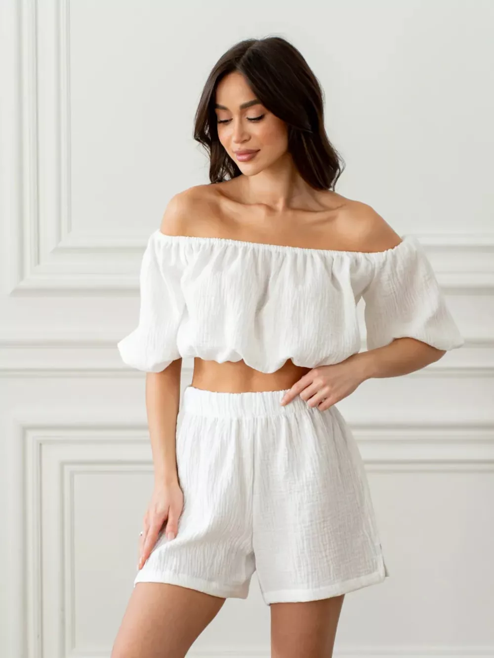 Off-Shoulder Cropped Top and Shorts Set, image 6