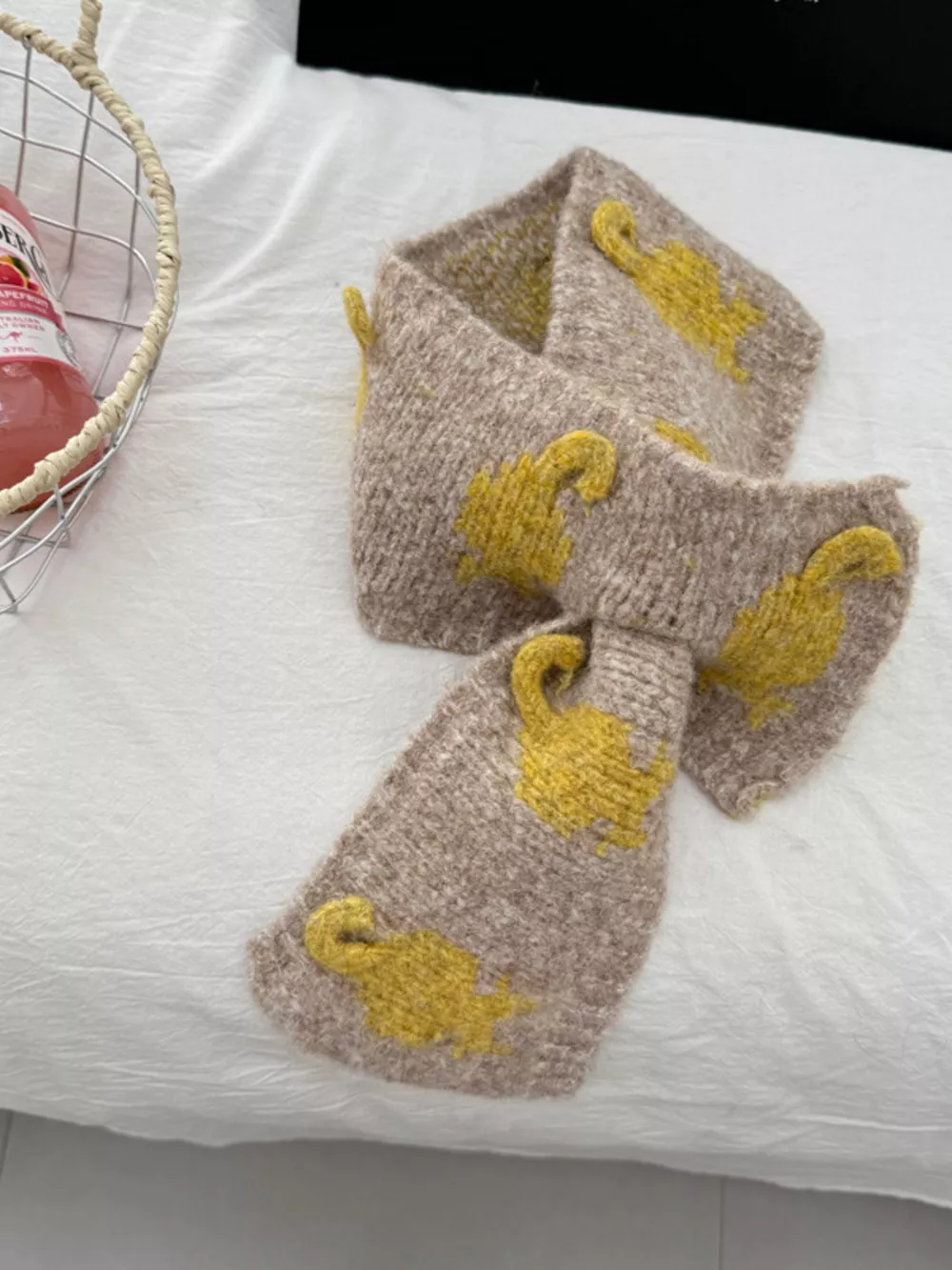 Knitted Contrast Pattern Warm Scarf, image 2