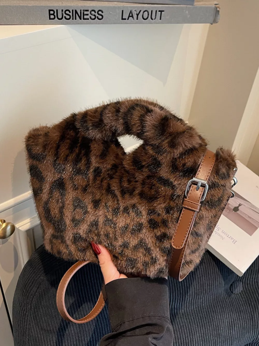 Leopard Plush Crossbody Bag, image 4