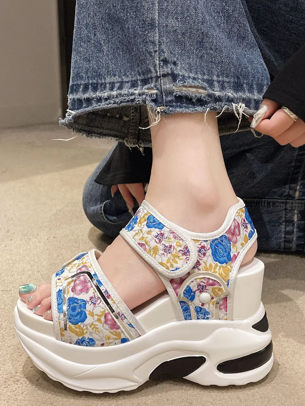 Floral Platform Wedge Sandals with Velcro, image 2