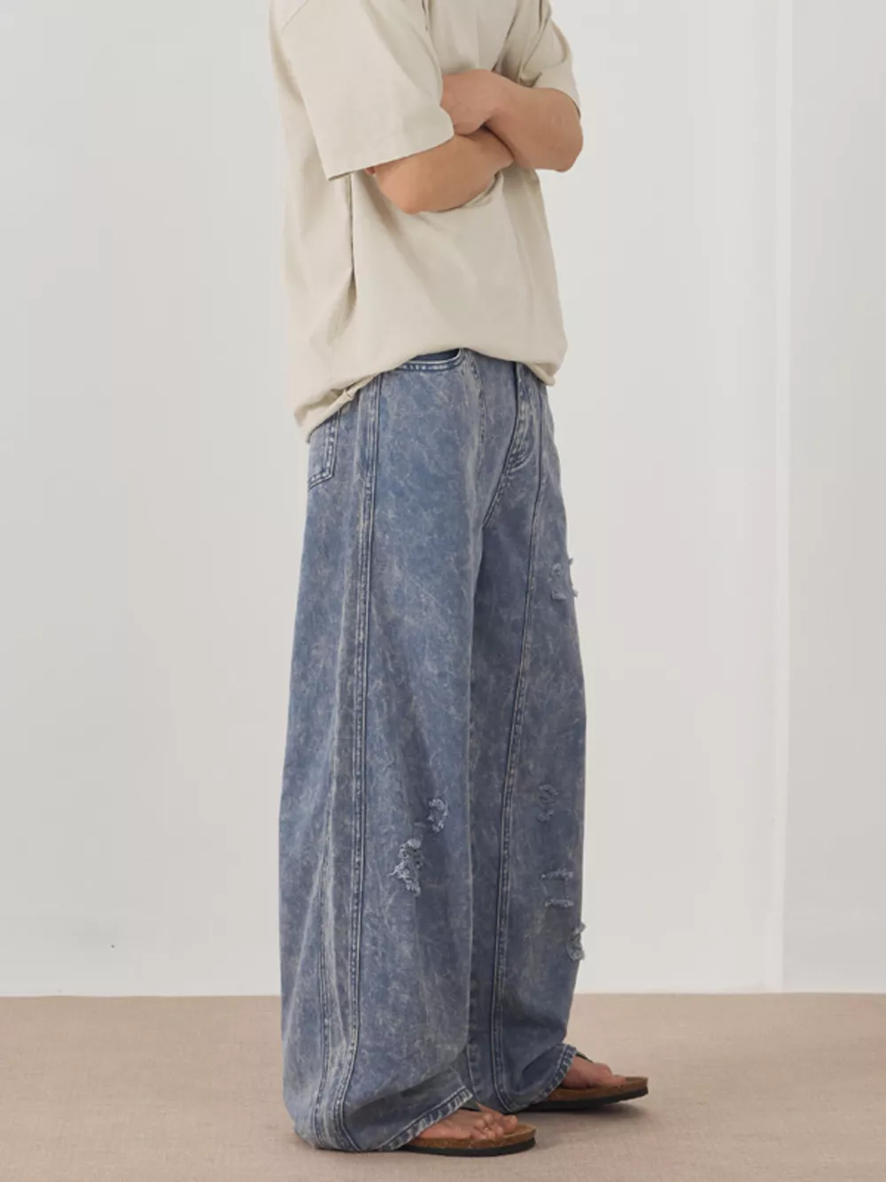 Men's Distressed Wide Leg Jeans, image 4