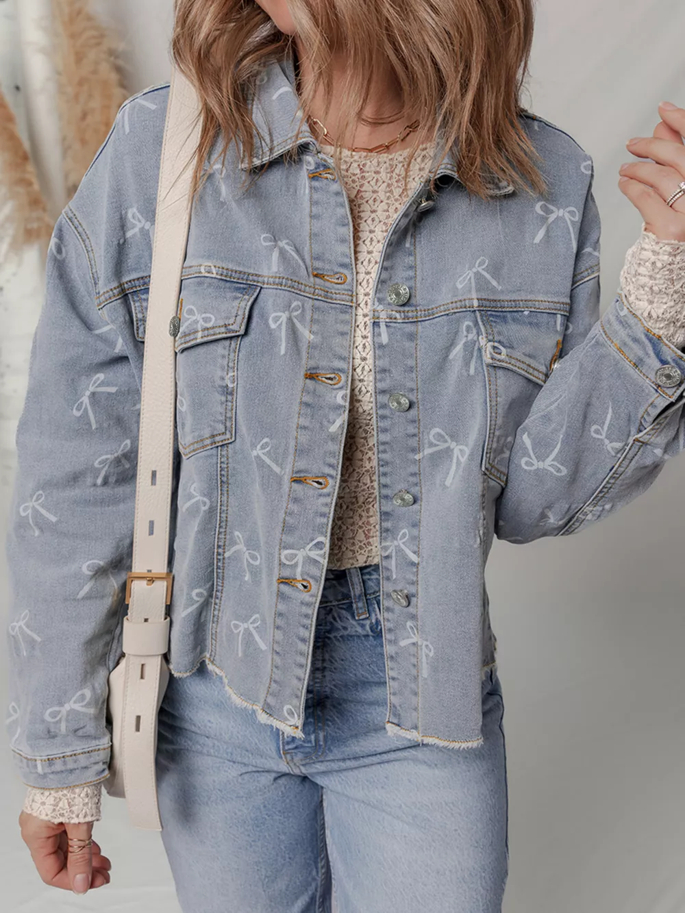 Bow Knot Print Light Wash Raw Hem Denim Jacket, image 4