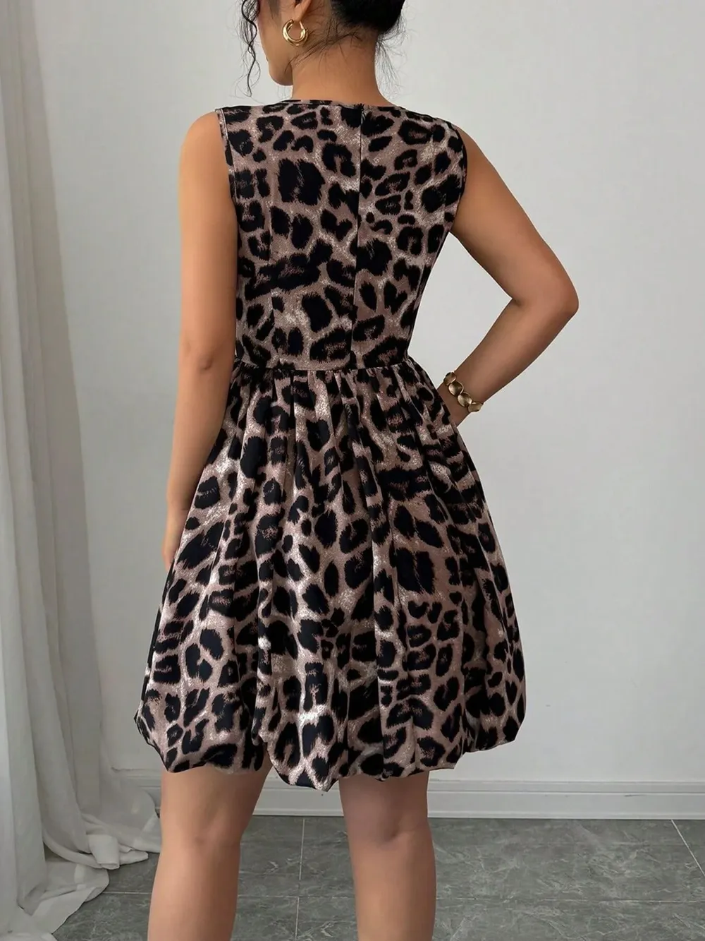 Leopard Print Sleeveless Fit and Flare Mini Dress, image 2