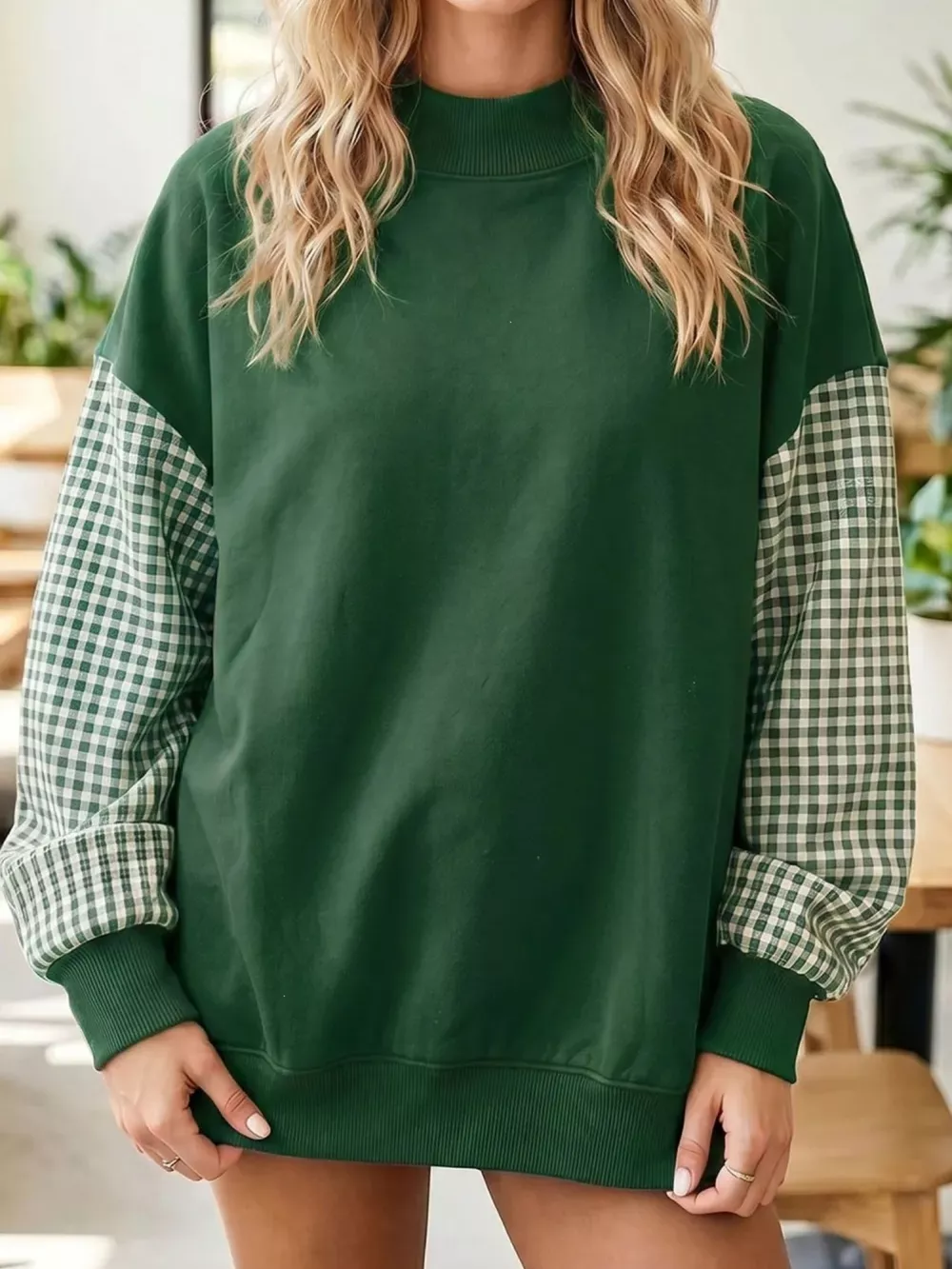 Gingham Sleeves Round Neck Sweatshirt, image 3