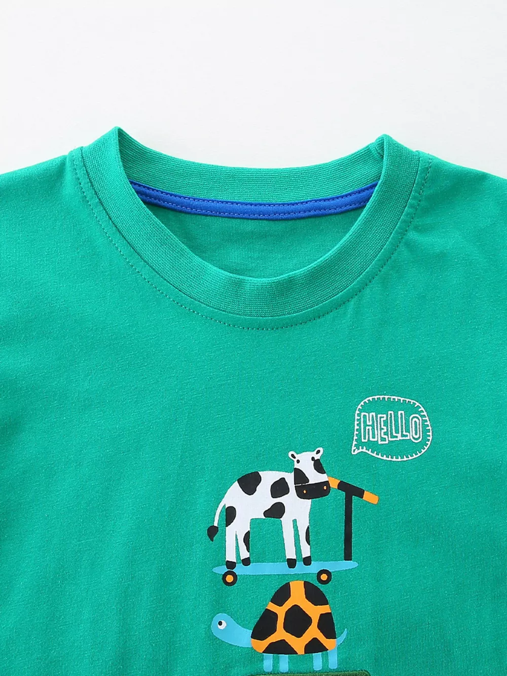 Children's Playful Vehicle Print T-shirt and Plaid Shorts Set, image 2