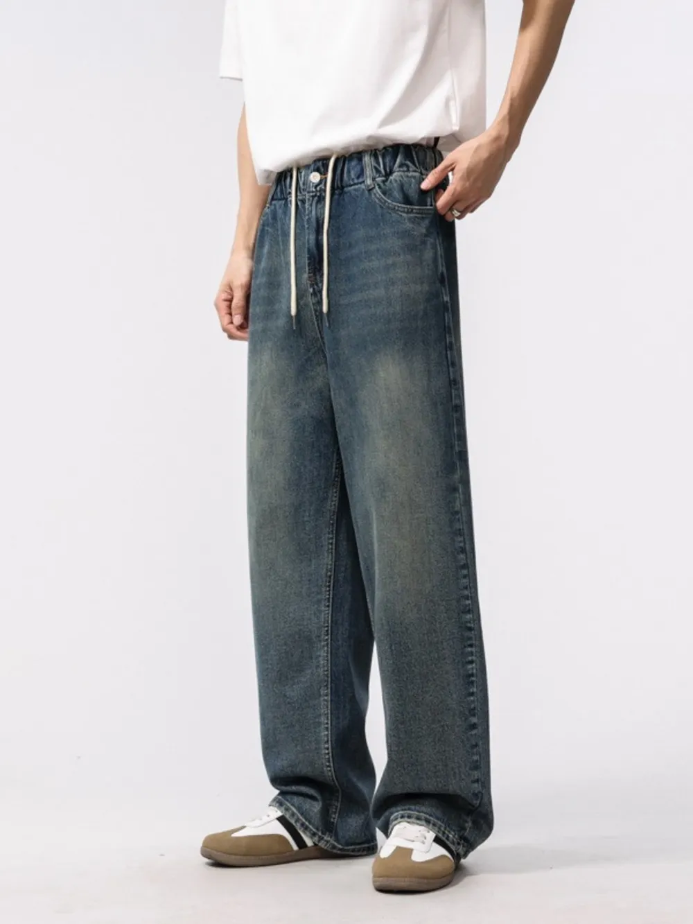 Men's Wash Relaxed Fit Jeans, image 2