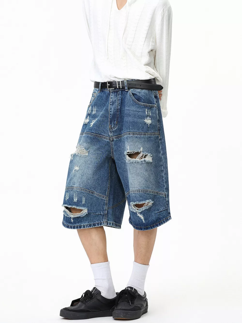 Men's Distressed Loose-Fit Denim Shorts, image 2