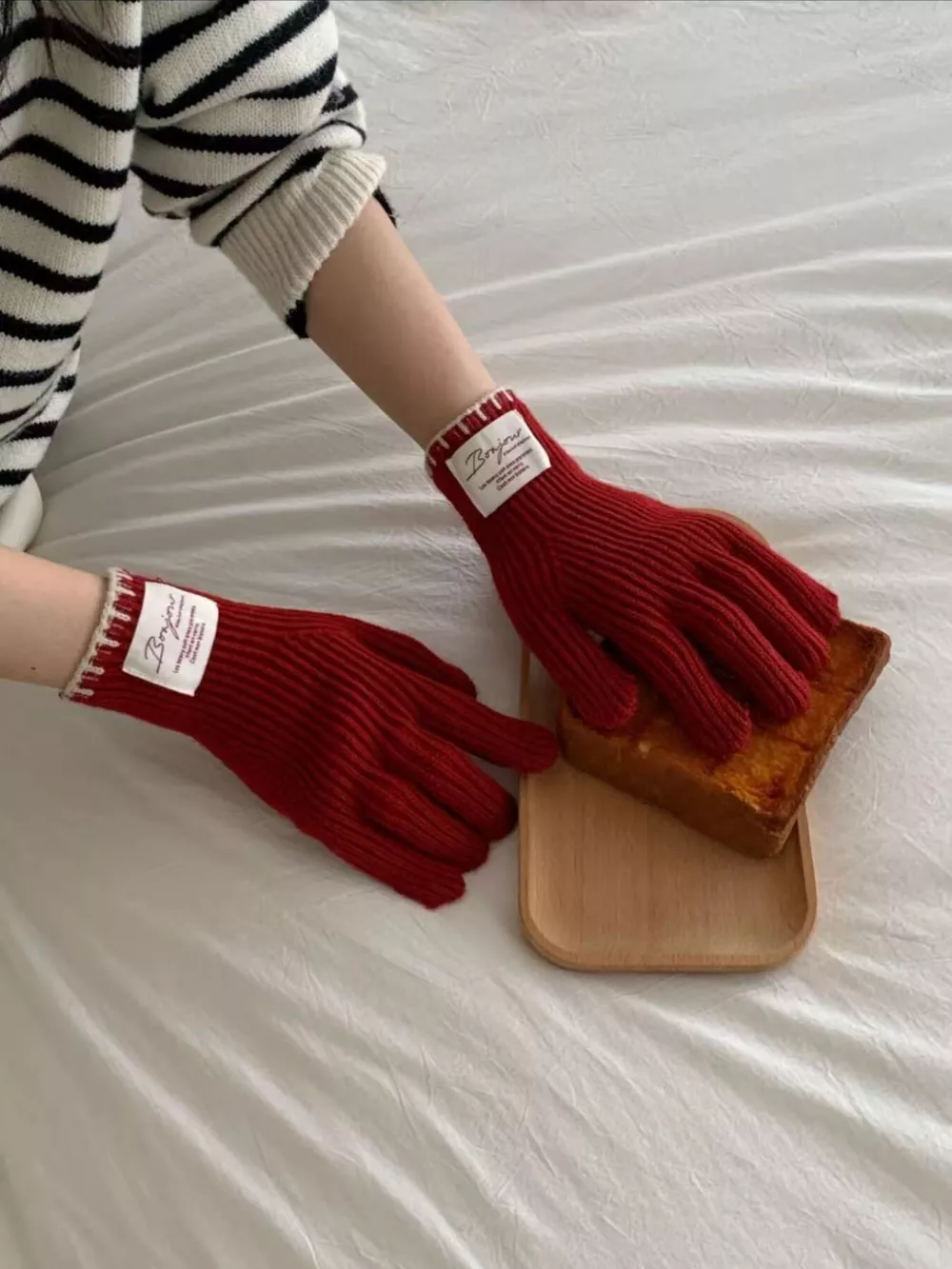 Ribbed Knit Gloves, image 16