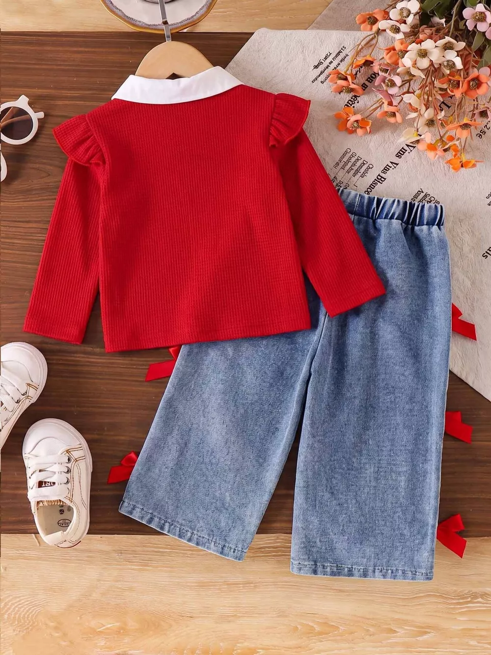 Children's Festive Bow-Embellished Knit Sweater and Jeans Set, image 6
