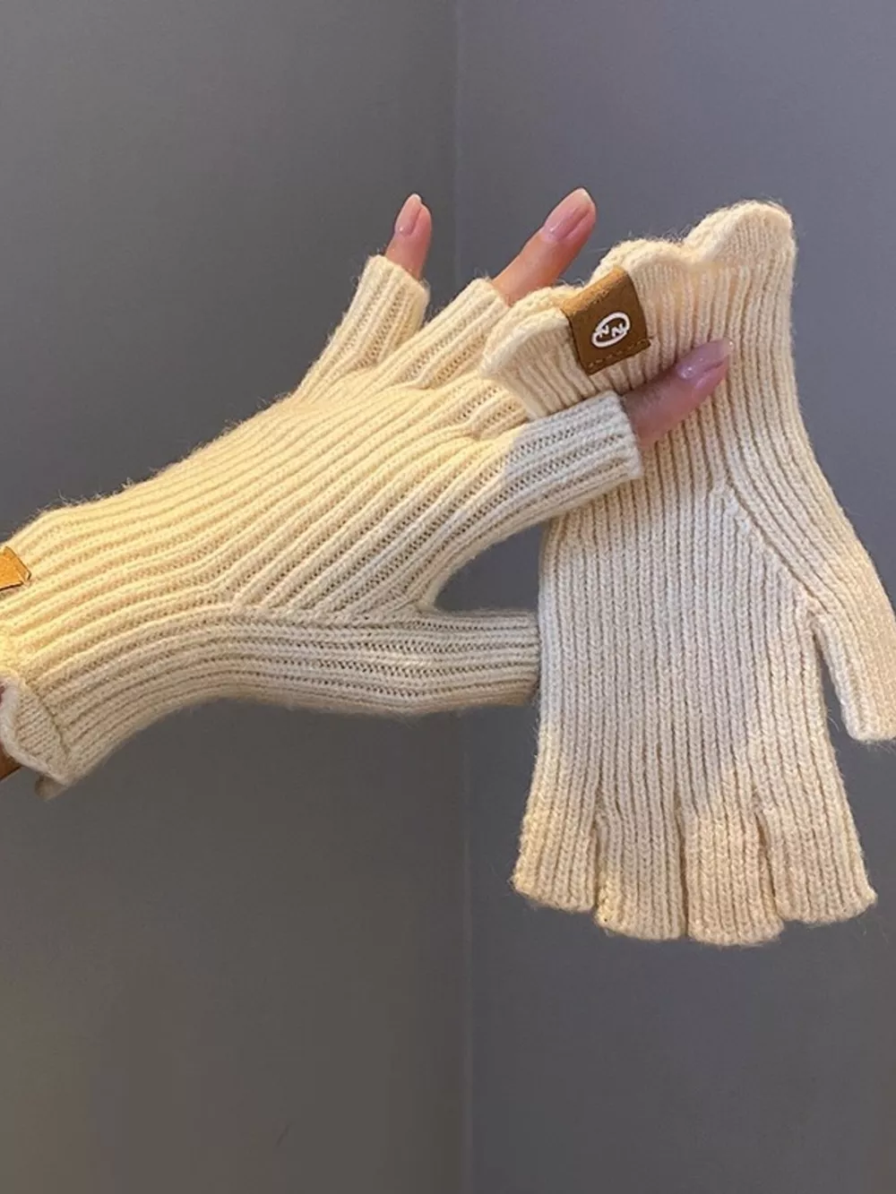 Fingerless Knitted Gloves, image 3