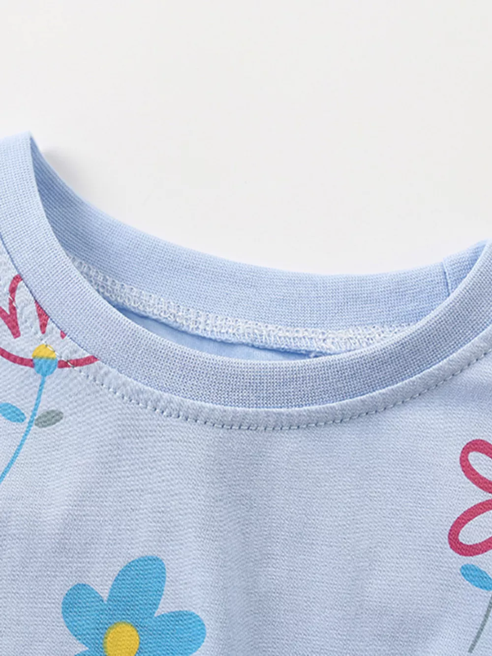 Children's Floral Print Round Neck Top and Shorts Set, image 2