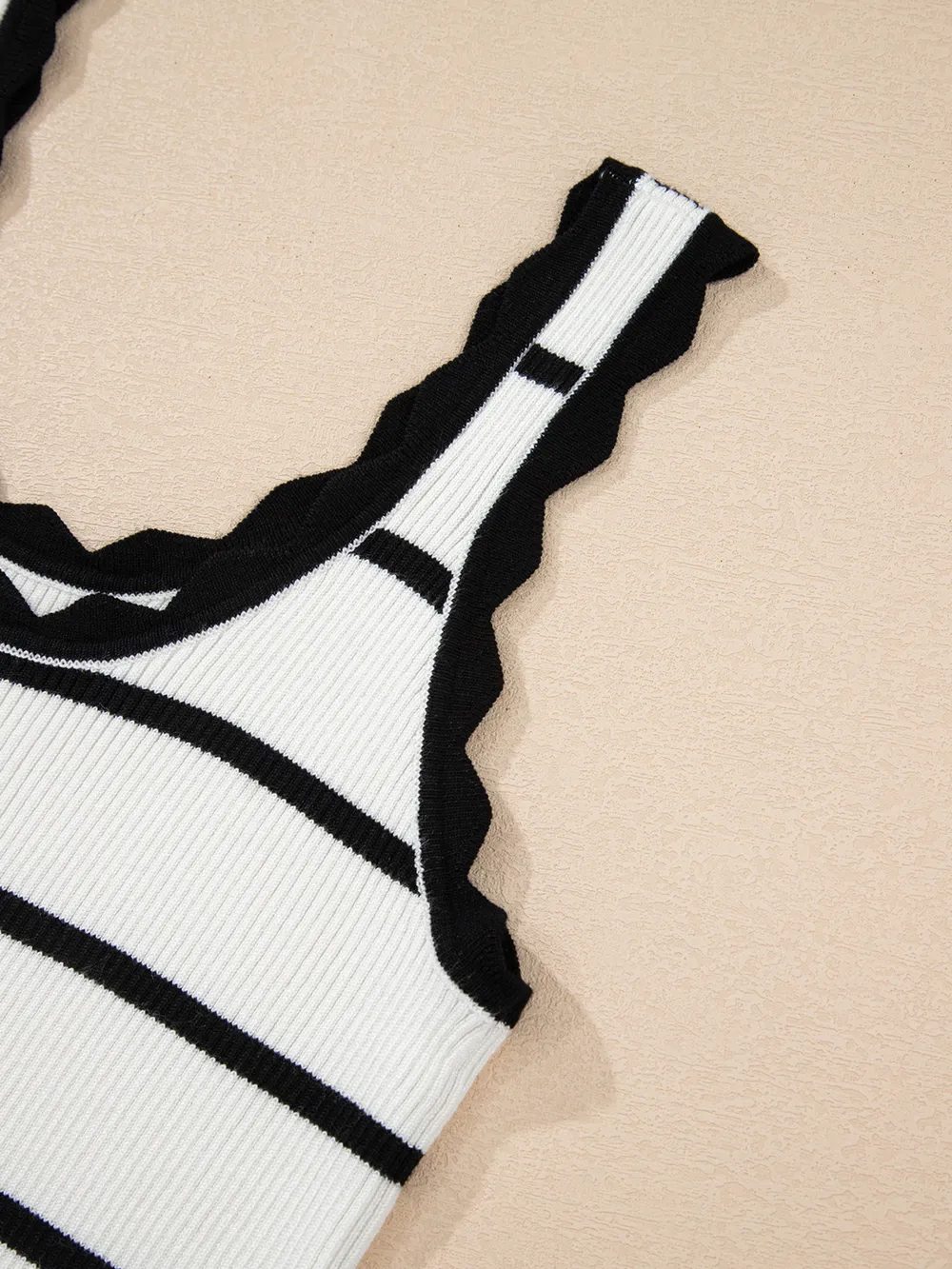 Stripe Scalloped Edge Crew Neck Knit Tank Top, image 9