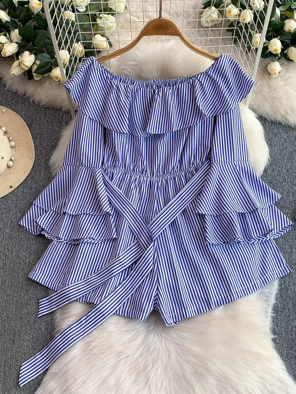 Off-Shoulder Flounce Sleeve Romper, image 3