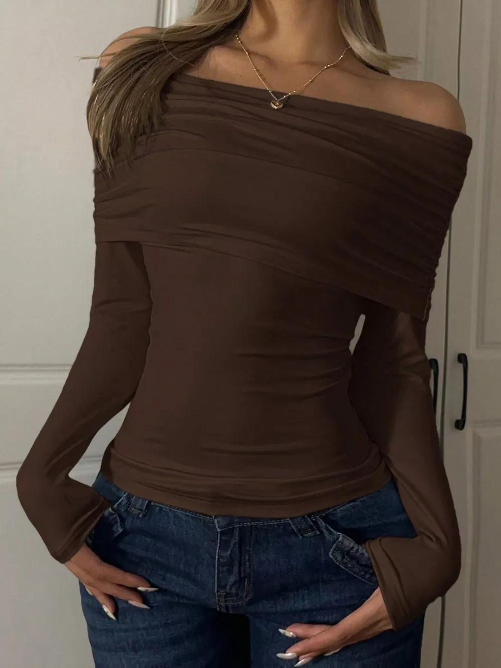Off-Shoulder Ruched Long Sleeve T-Shirt, image 2