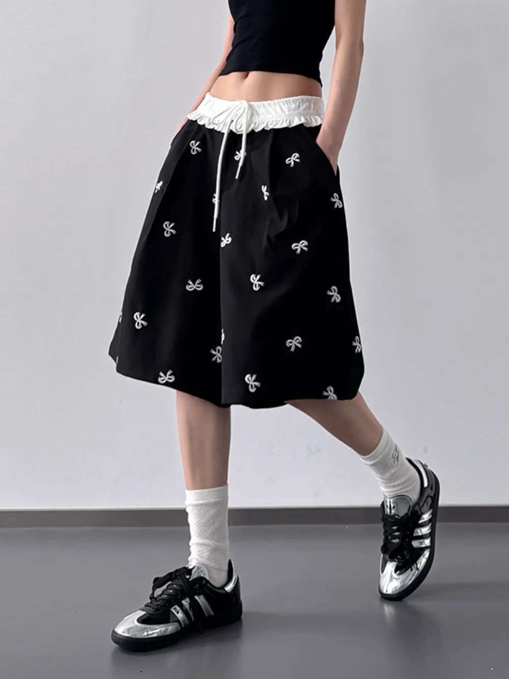 Bow Print Wide Leg Shorts with Contrast Ruffle Waistband, image 8