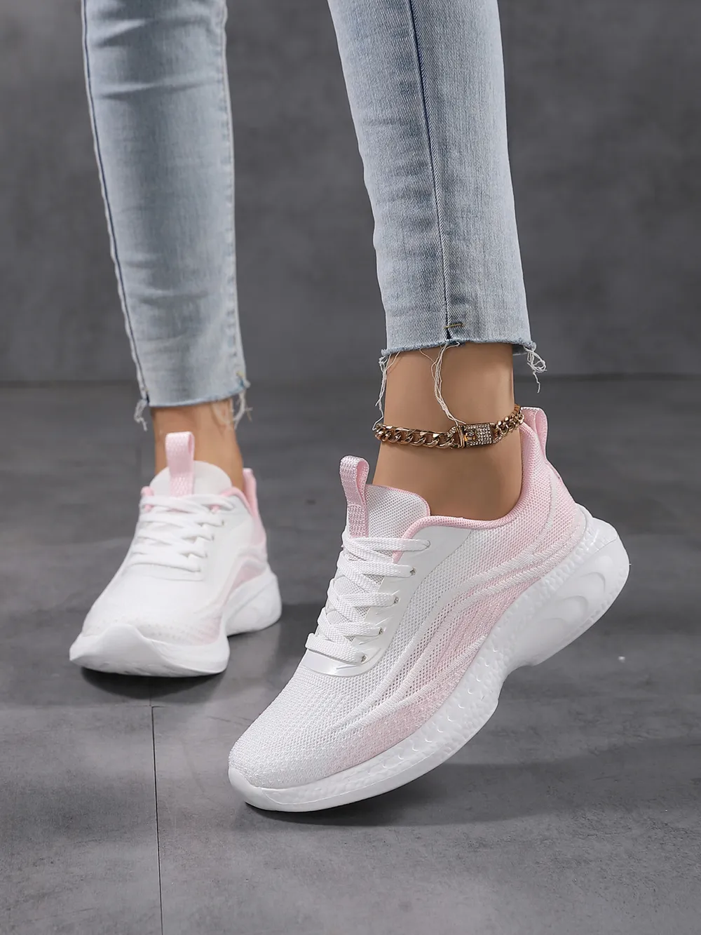 Gradient Lace Up Mesh Breathable Athletic