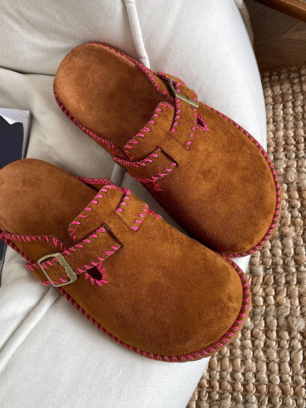 Round Toe Flats Slip-Ons