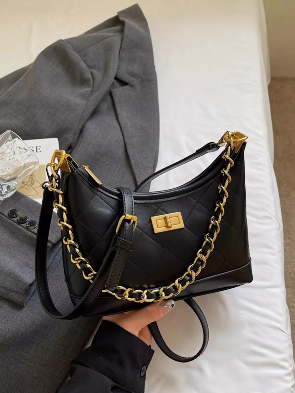Chic Quilted Chain Shoulder Bag, image 2