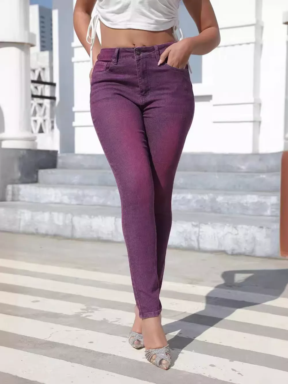 High-Waisted Slim-Fit Jeans, image 4