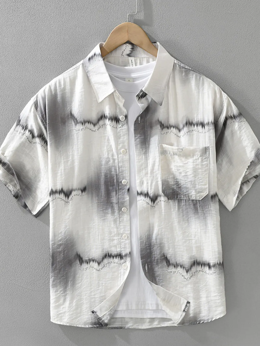 Men's Plus Size Printed Short Sleeve Button-Up Shirt