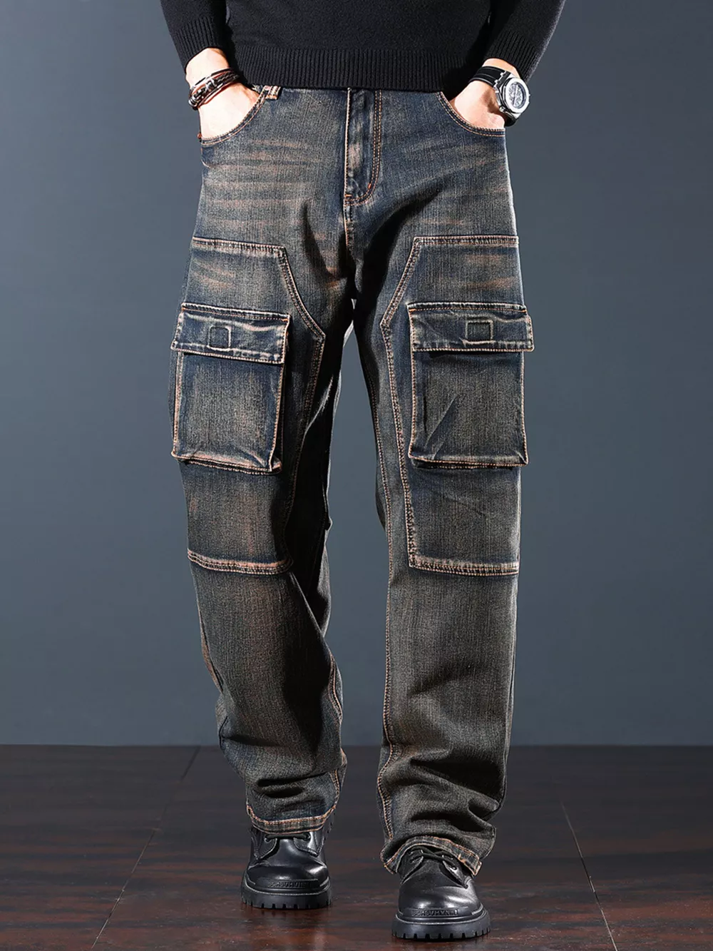 Men's Vintage Wash Cargo Jeans, image 2