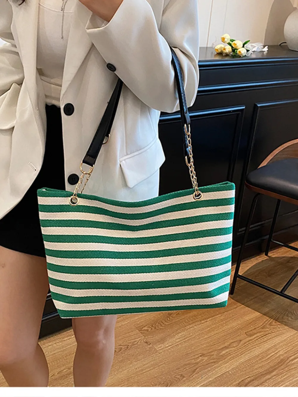 Striped Shoulder Bag with Chain Detail, image 8