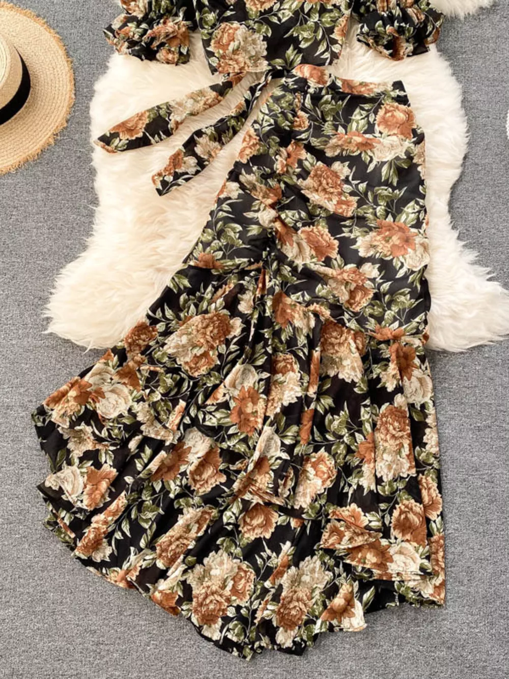 Floral Print Crop Top and Skirt Set, image 3
