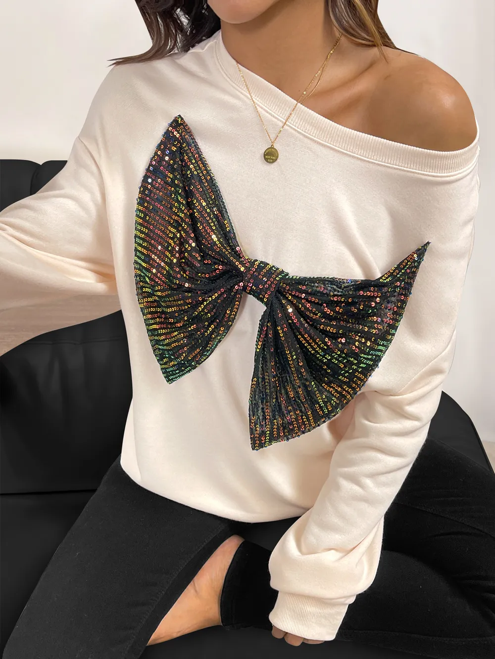 Sequined Bow Round Neck Sweatshirt, image 4