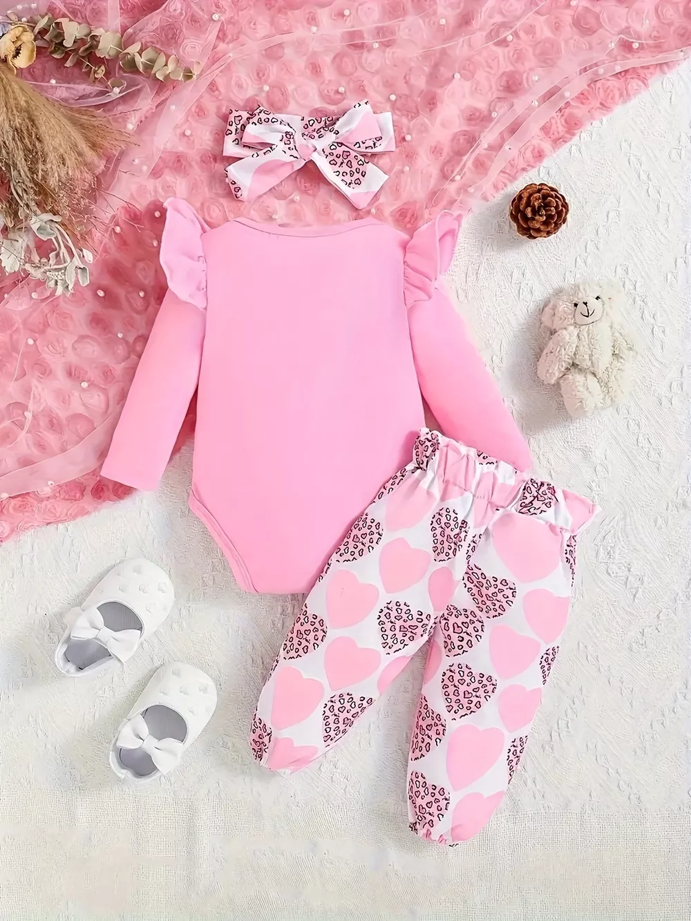 Children's Graphic Ruffled Top and Pants Set with Headband, image 3