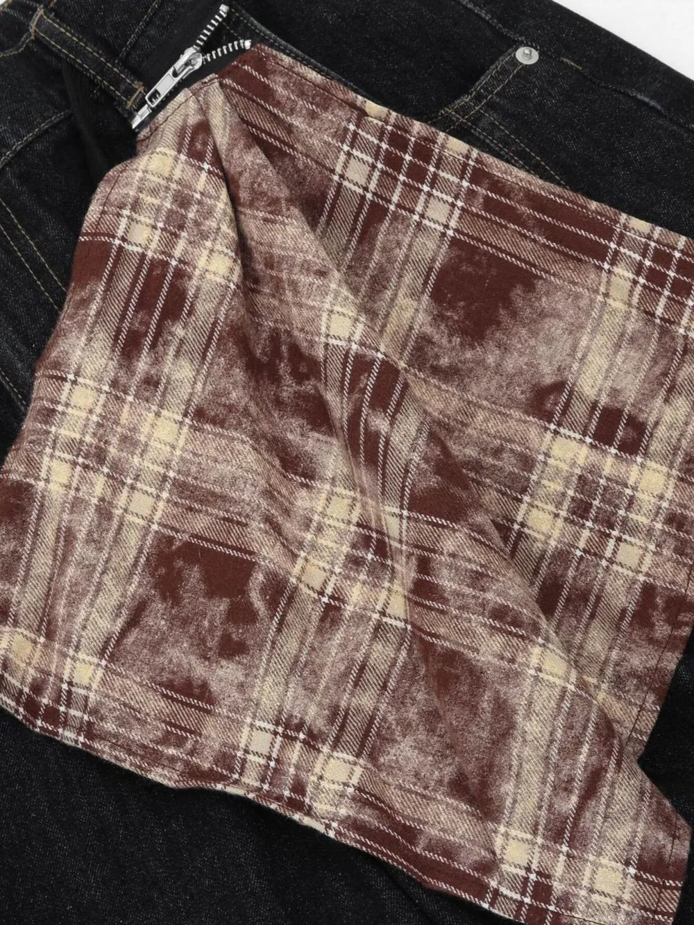 Men's Wide-Leg Denim Shorts with Plaid Accent, image 5