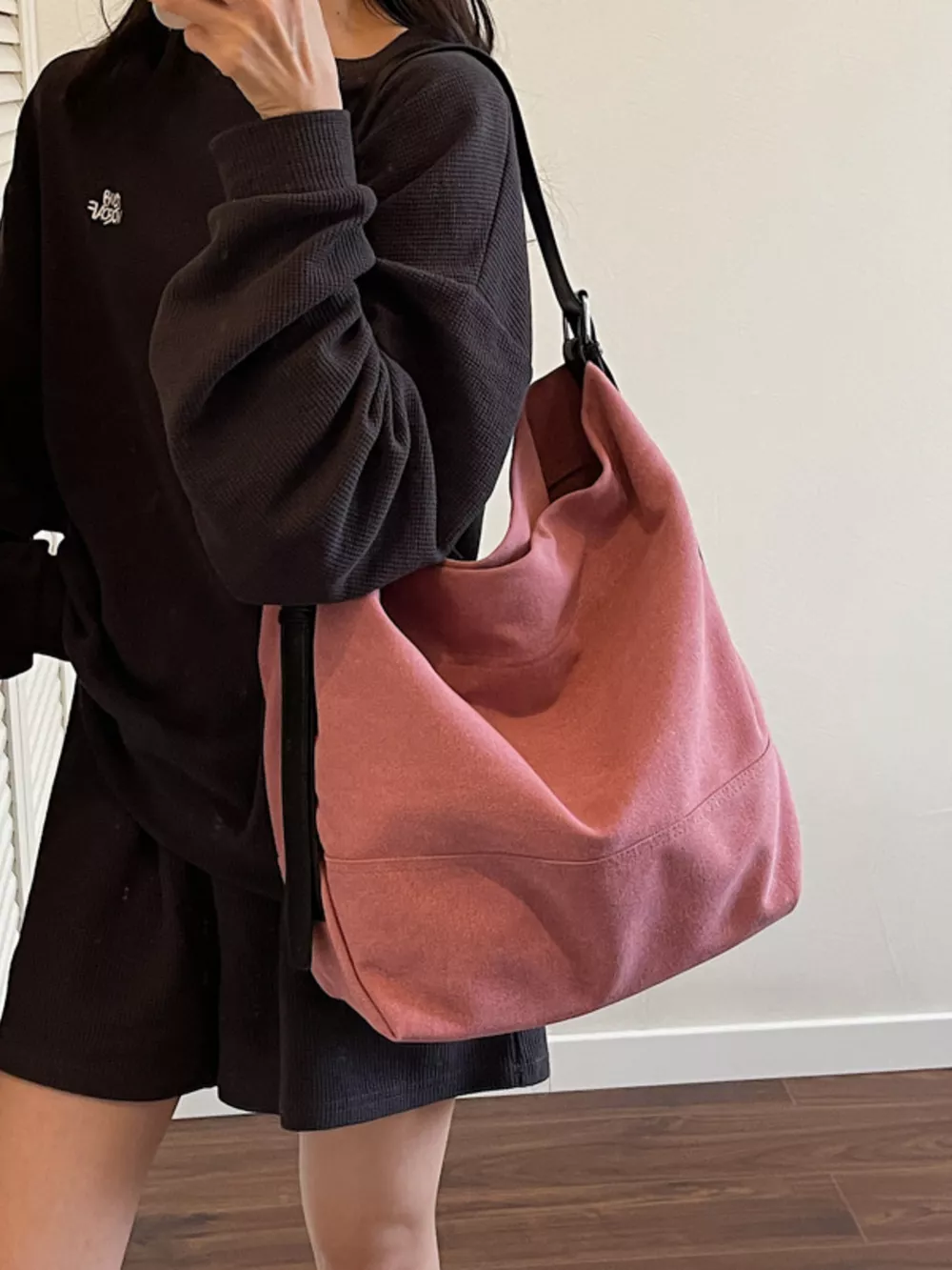 Adjustable Strap Handbag, image 14