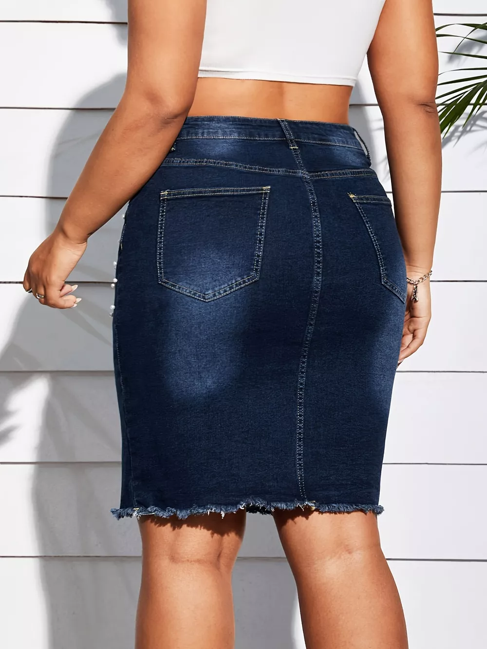 Plus Size Pearl Embellished Frayed Hem Denim Skirt, image 5