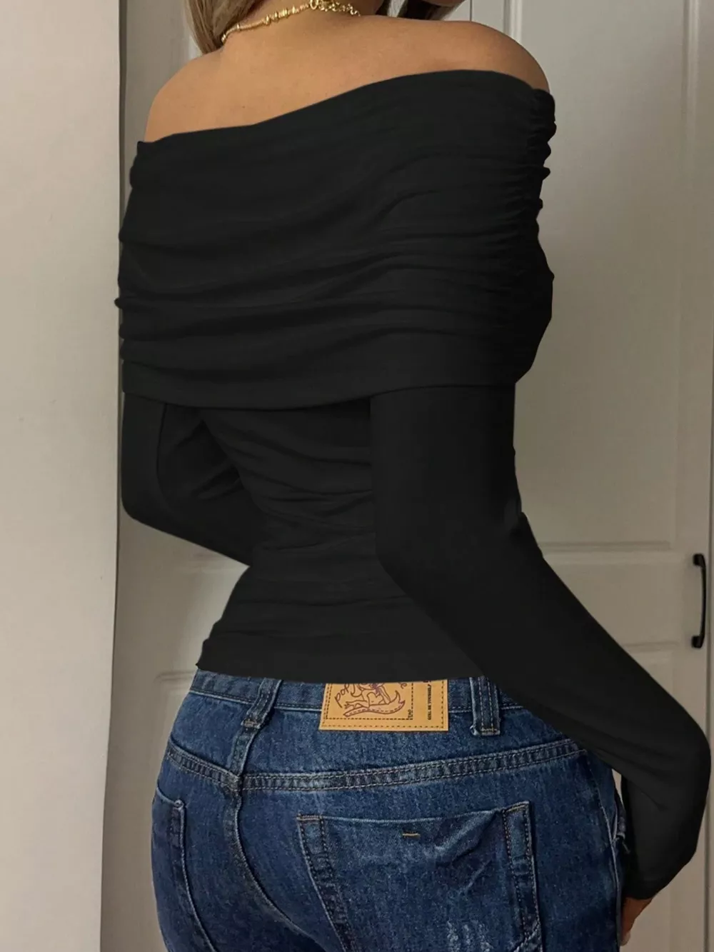 Off-Shoulder Ruched Long Sleeve T-Shirt, image 3