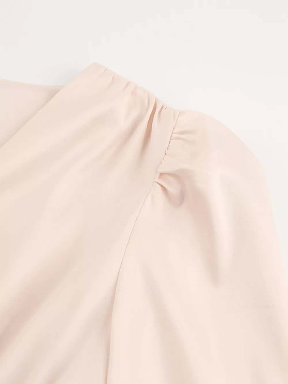 Elegant V-Neck Puff Sleeve Button-Down Midi Dress, image 9