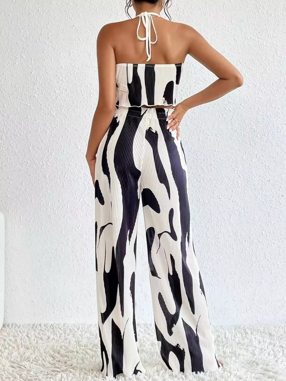 Abstract Print Halter Neck Crop Top and Wide Leg Pants Set, image 3