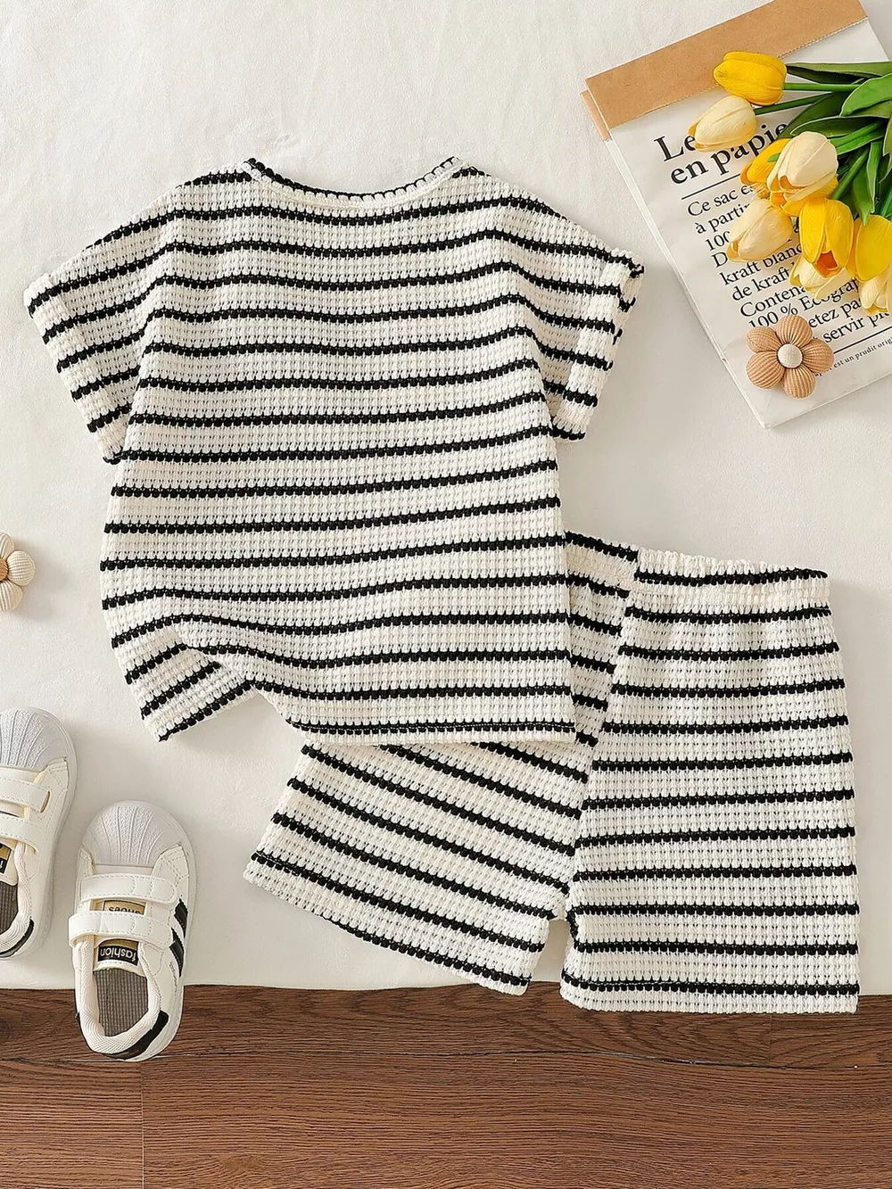 Children's Striped Round Neck Top and Shorts Set, image 5