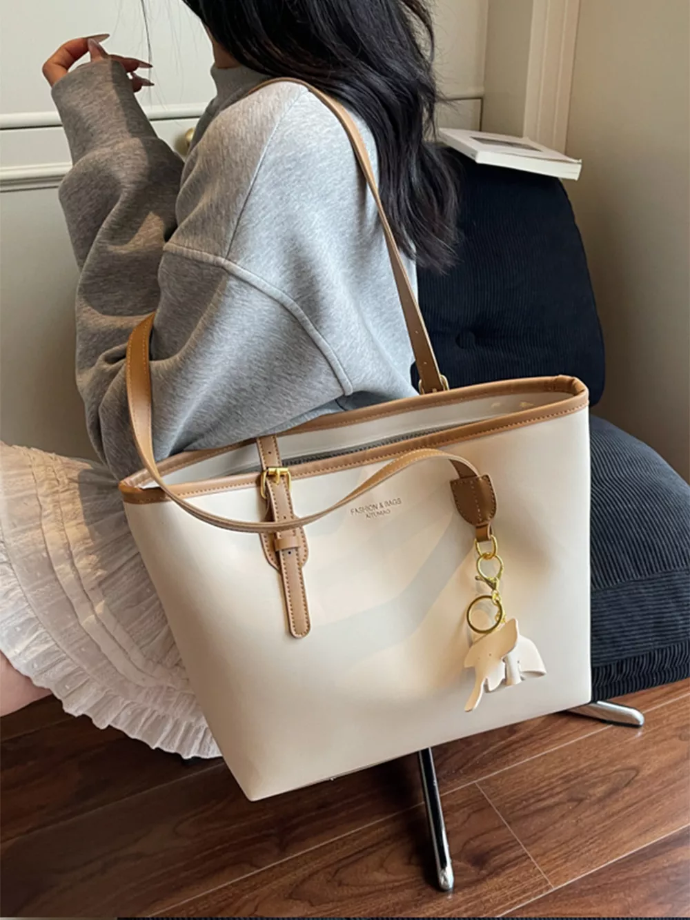 Contrast Leather Shoulder Bag, image 2