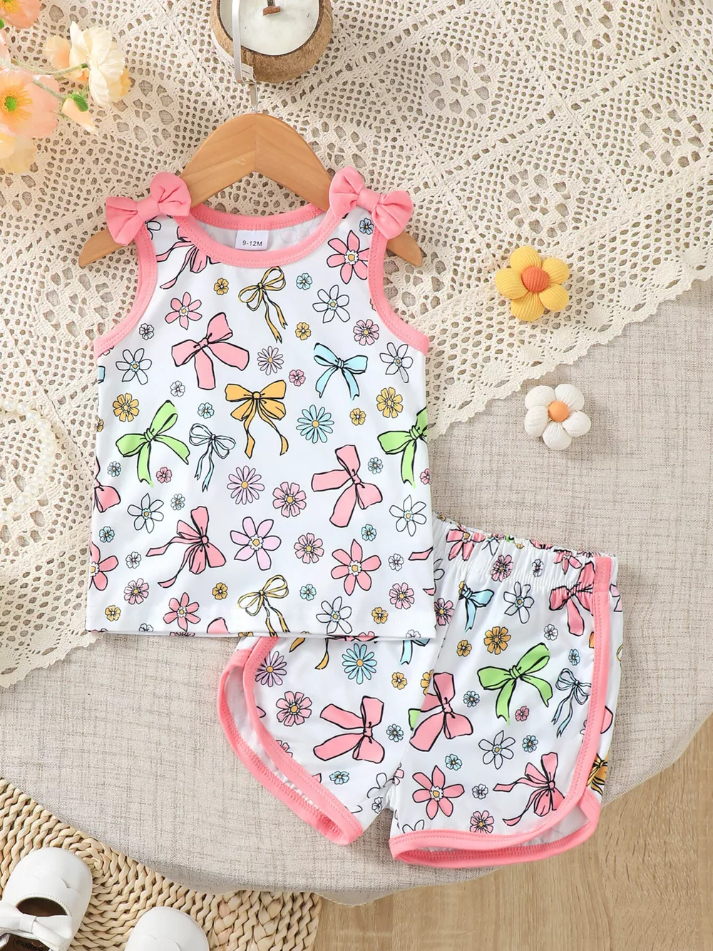 Children's Bowknot & Floral Print Sleeveless Top and Shorts Set, image 2