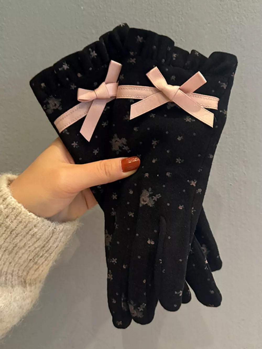Bowknot Decor Gloves, image 4