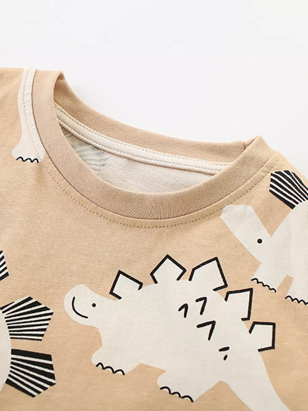 Children's Dinosaur Print Round Neck Top and Shorts Set, image 2